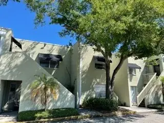 Just Renovated! Spacious condo located in Desirable Hyde Park!