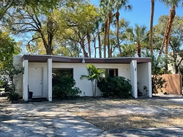 Just Sold This Off Market Zoned For 2 Townhomes To Be Built. Here’s How It Works.