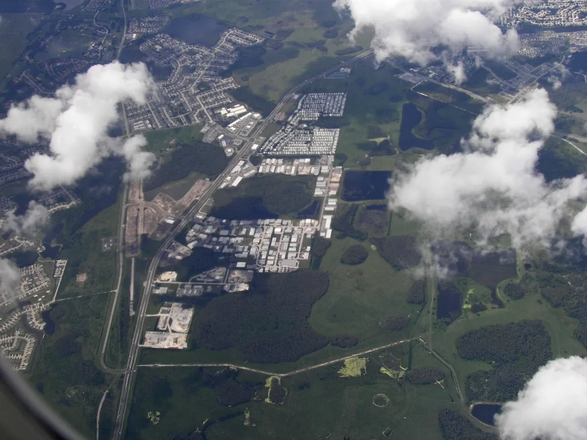 The Suncoast Parkway running through the rural-meets-suburban Odessa area in northwest Hillsborough and Pasco counties